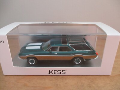 Kess Models; 1972 Oldsmobile 442 Vista Cruiser wagon; met. green; 1:43; mint
