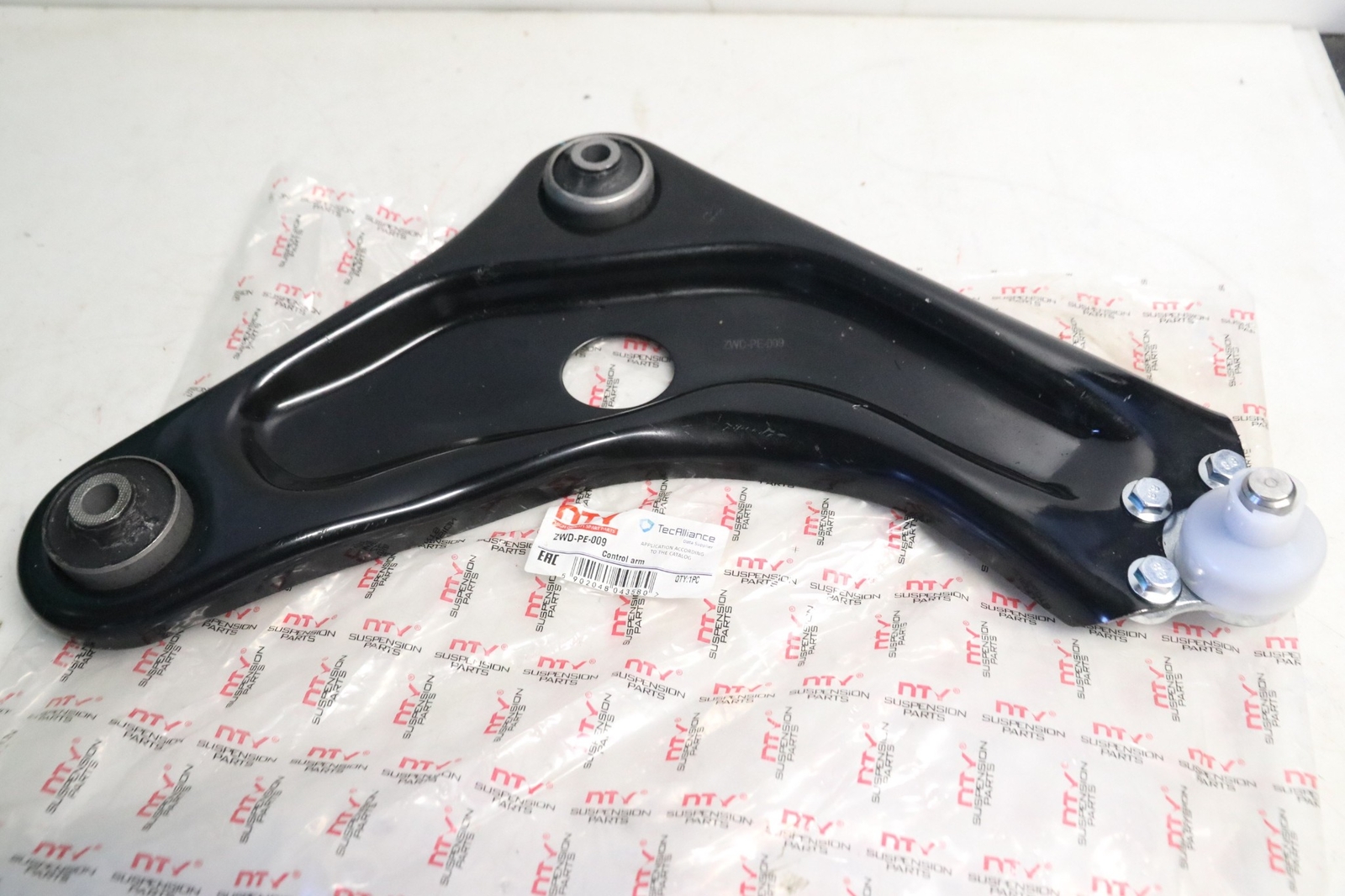Bras de liaison suspension avant droit NTY ZWD-PE-009 pour Citroën C3 et C4