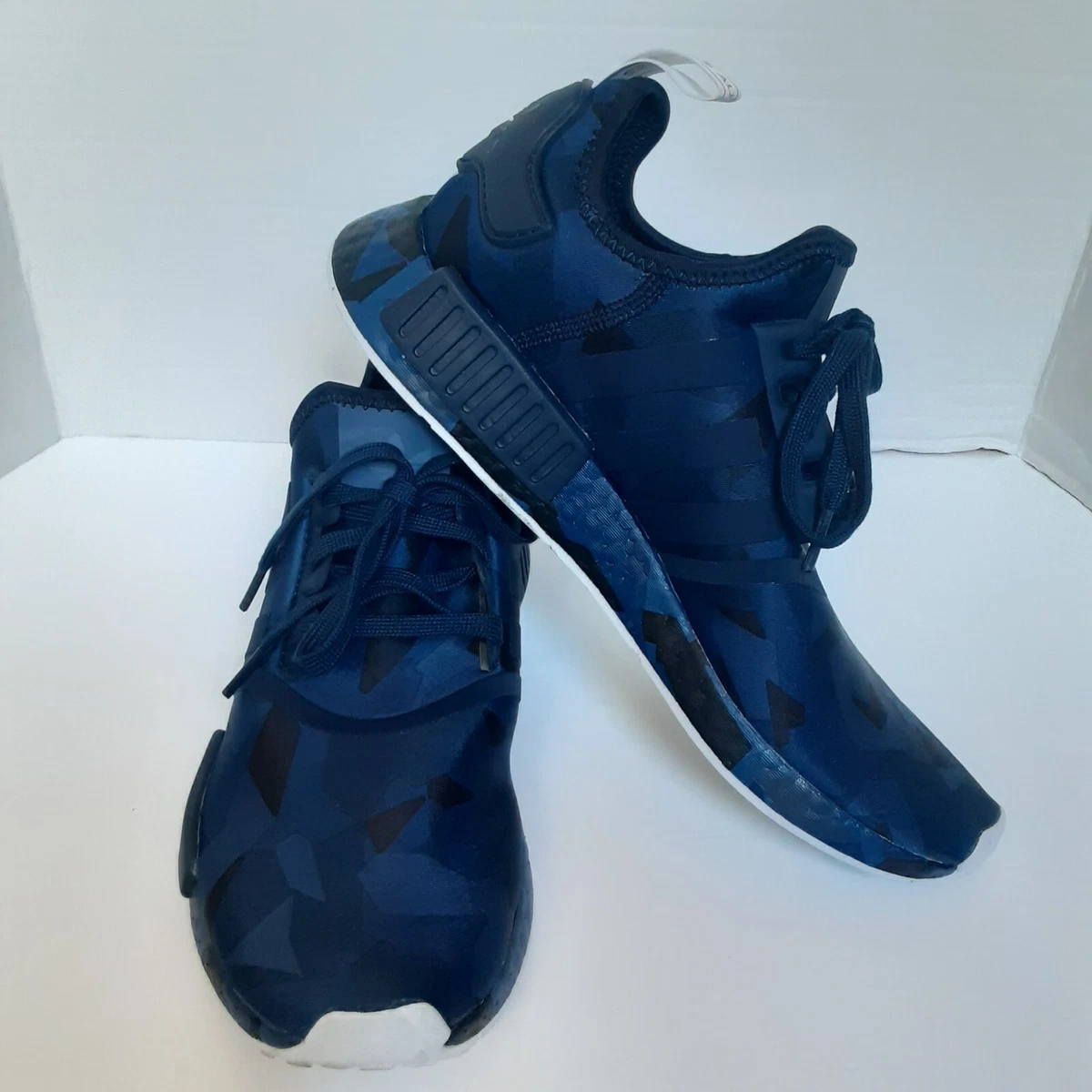Navy blue nmd sale