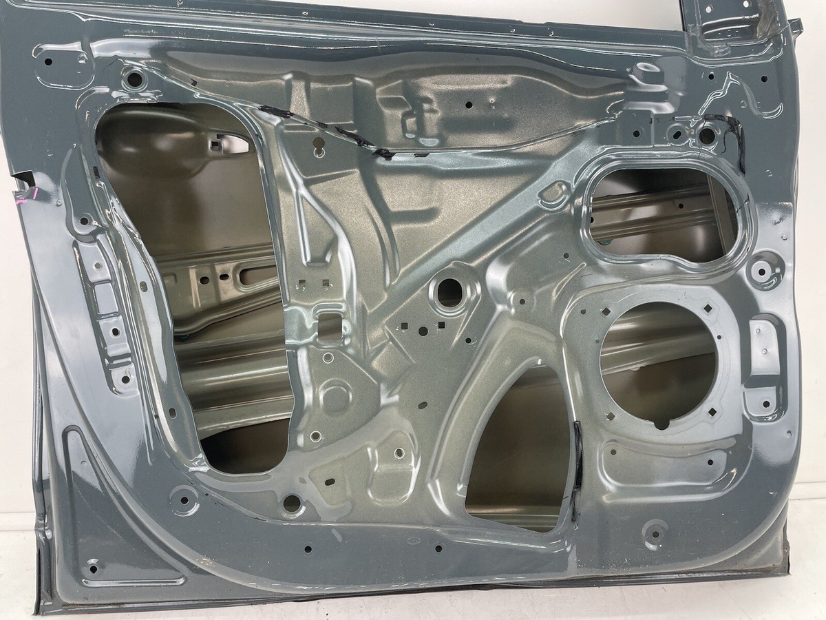 2018 - 2022 Hyundai Kona Kauai Front Door Driver Left Side Shell