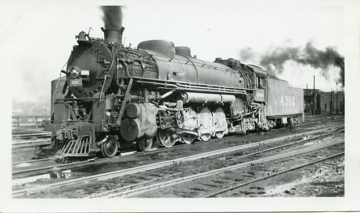 5C555 RP 1948 SLSF FRISCO RAILROAD TRAIN ENGINE #4302 SPRINGFIELD