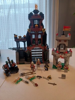 LEGO Kingdoms 7947  PRISON TOWER & 7948 OUTPOST ATTACK set Lot