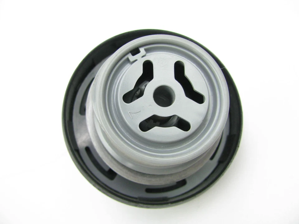 Tapa de llenado de tanque de combustible Federated MGC-833 - sin bloqueo Foto 2 de 3