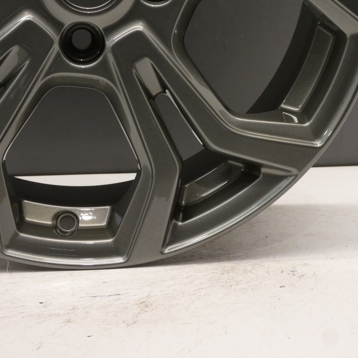 FORD FIESTA MK8 ST LINE RADO GREY 17