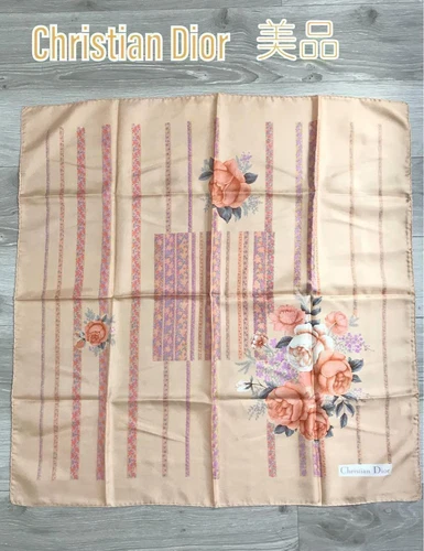 Christian Dior écharpe châle orange soie fleurie femme 75x76,5 cm
