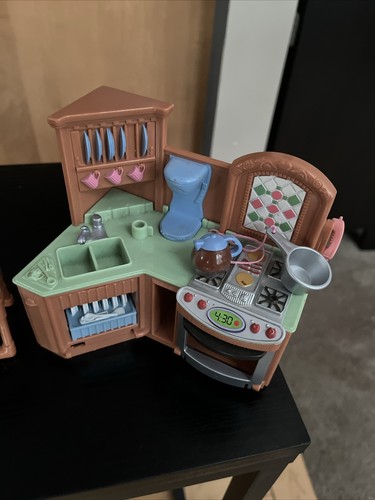 (4)Vintage Fisher Price Loving Family Dollhouse Double Sink / Kitchen / Baby. - Picture 6 of 9