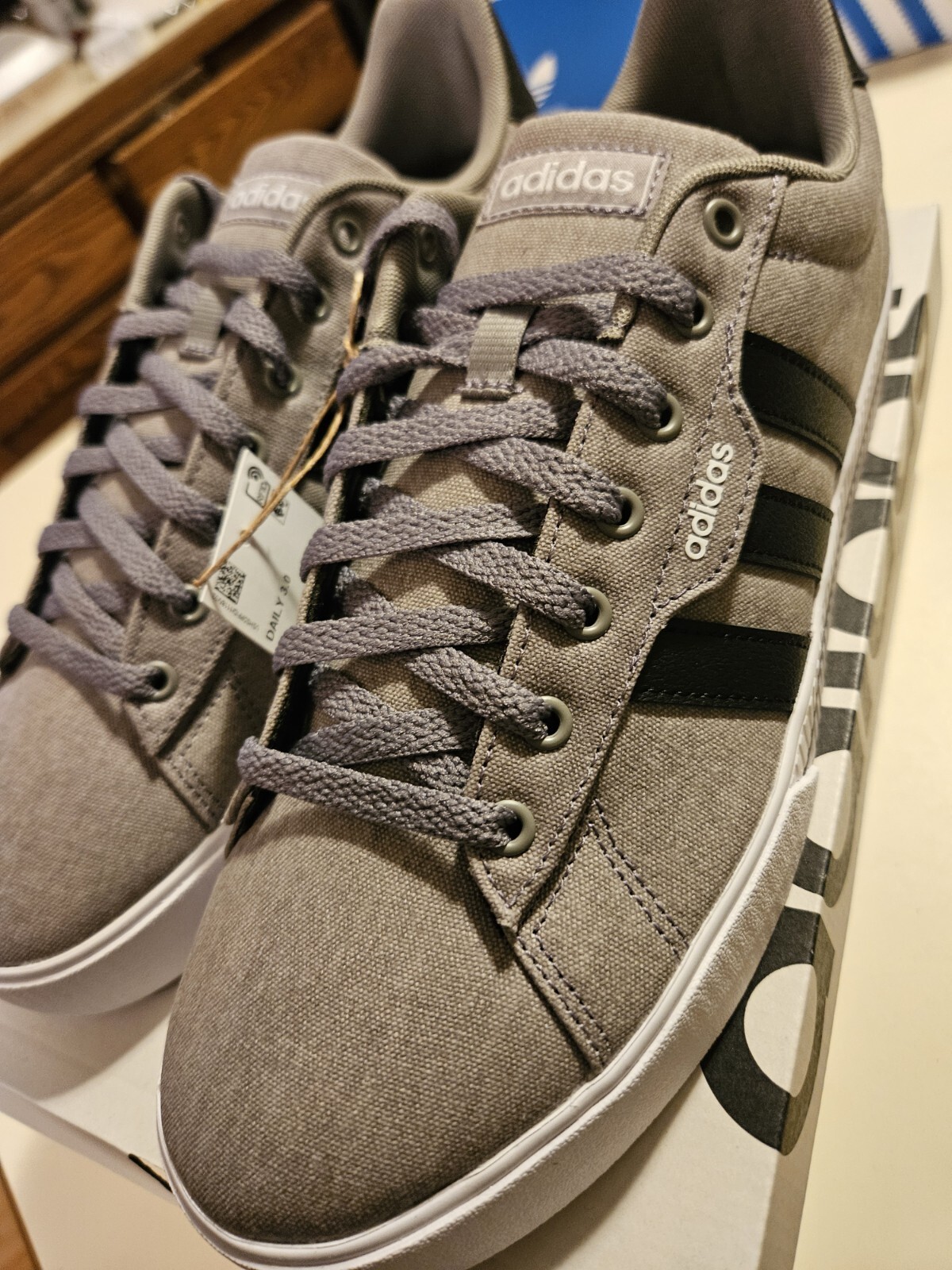 Adidas Men's Daily 3.0 Skate Shoe Size 11 Dove Grey/Black/ White FW3270