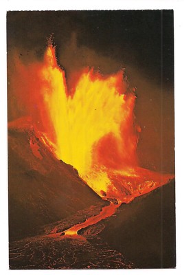 KILAUEA IKI VOLCANO ERUPTION National Park MOLTEN LAVA UP Hawaii Postcard HI 