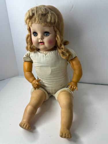 Cavaliere vintage (?) Baby Doll Testa di Plastica Dura,Gomma Arti Panno Corpo 19" CARINO - Foto 15 di 15