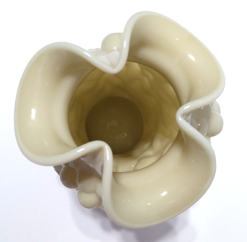 Stunning Vintage Imperial Glass Co. Raised Grape Pattern Custard Milk Glass Vase - Picture 10 of 14