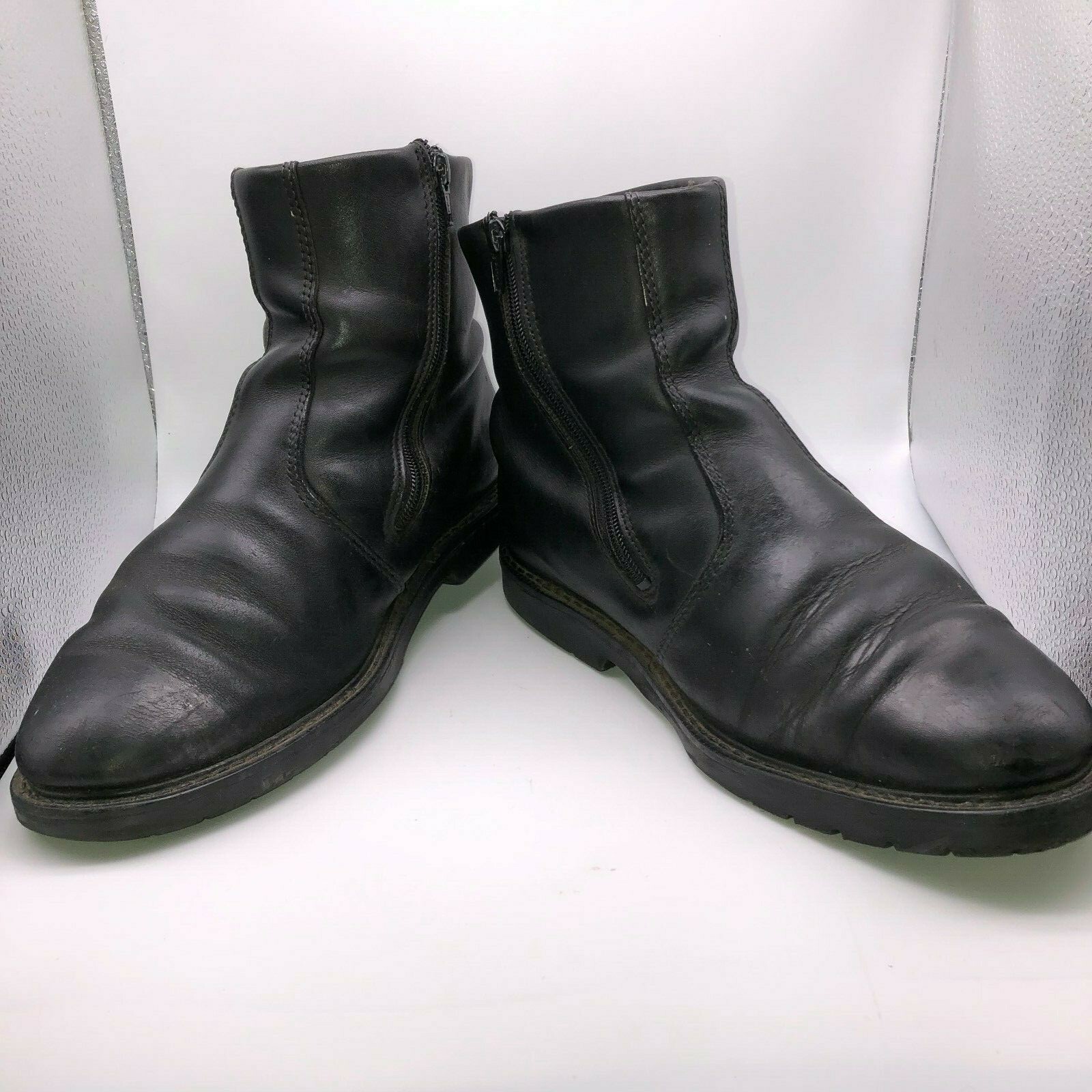 Fin and Feather Men's Size 10 Black Leather Boots Zip Up Round Toe Mens