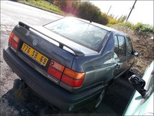 Retroviseur gauche (ou coque) Volkswagen VENTO