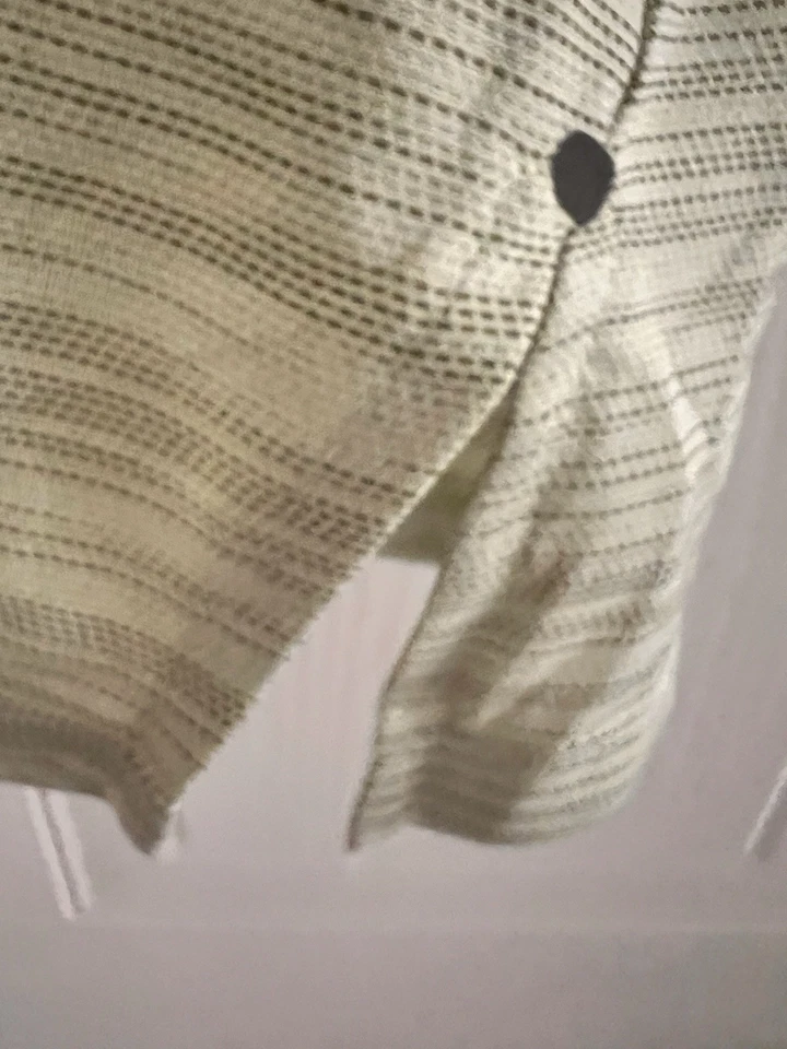 The North Face Activewear Cold Shoulder T-shirt - Image 3 of 4