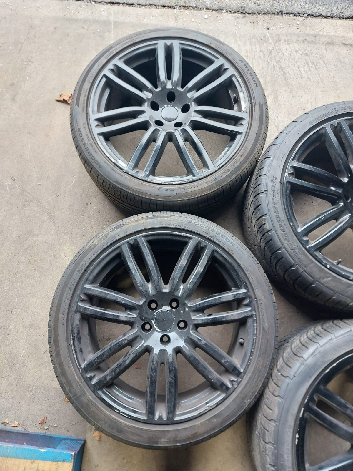 14-21 Maserati Ghibli Complete Wheel Tire Rim Set FRONT & REAR R20 Staggered OEM