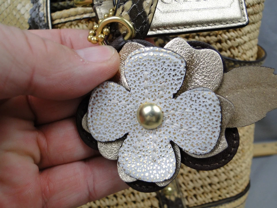 Coach Straw Python Snakeskin Shoulder Bag Handbag Applique Charm Dust Bag - Image 4 of 4