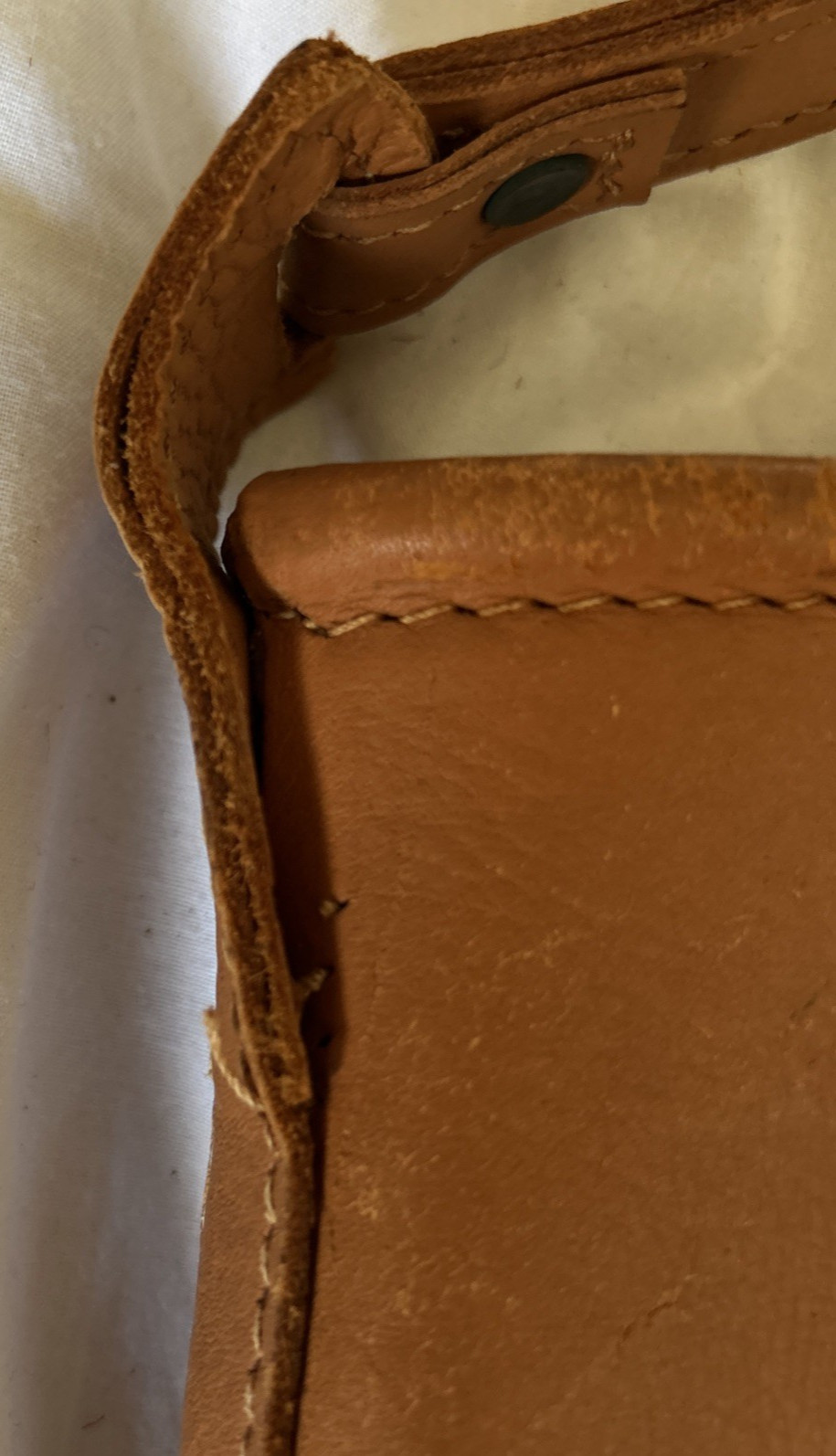 1940s VINTAGE TAN REAL LEATHER BUCKET BAG 6