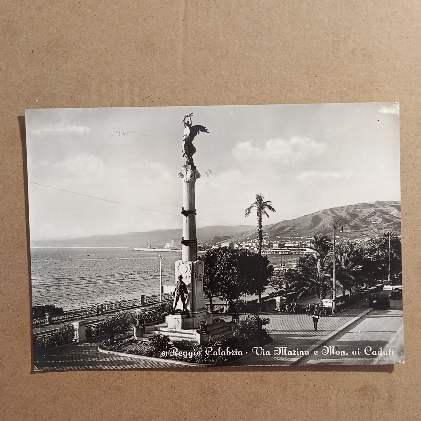 Cartolina di Reggio Calabria fg 1956 Via Marina e Monumento ai Caduti