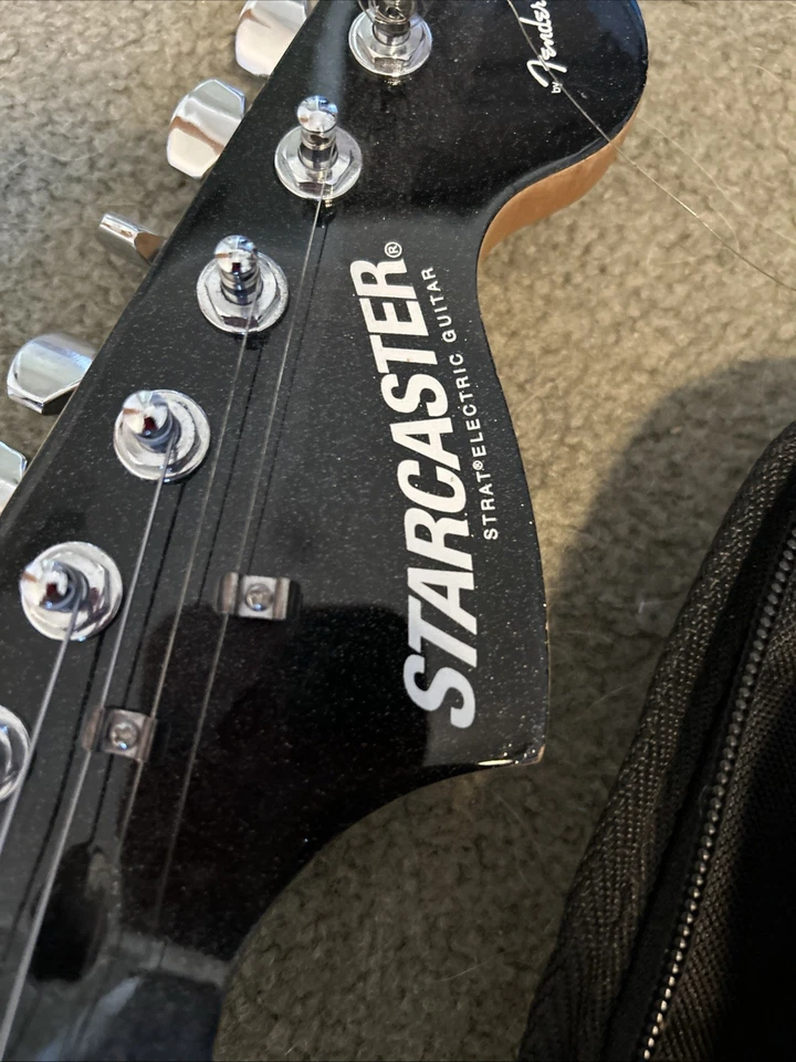 Fender Starcaster Electric Guitar with Traveling Bag - Image 3 of 4