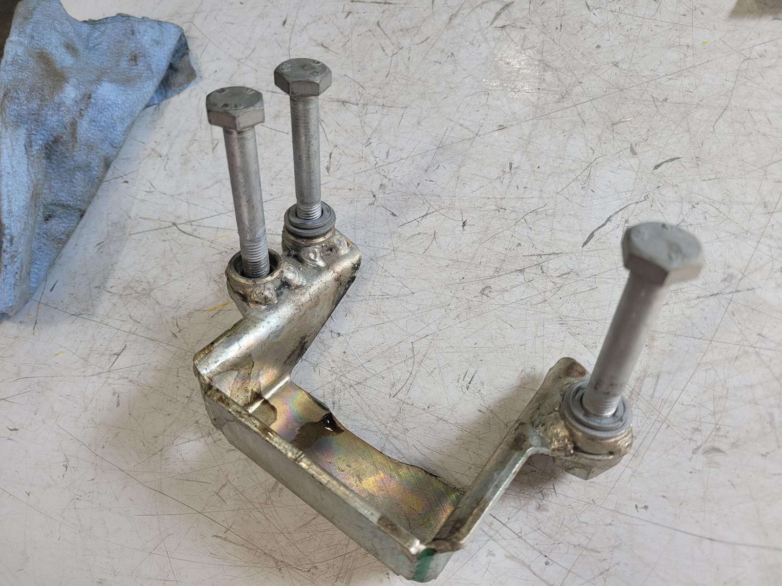 2017-2020 Ferrari Portofino Right Passenger Engine Mount; Part # 303184 