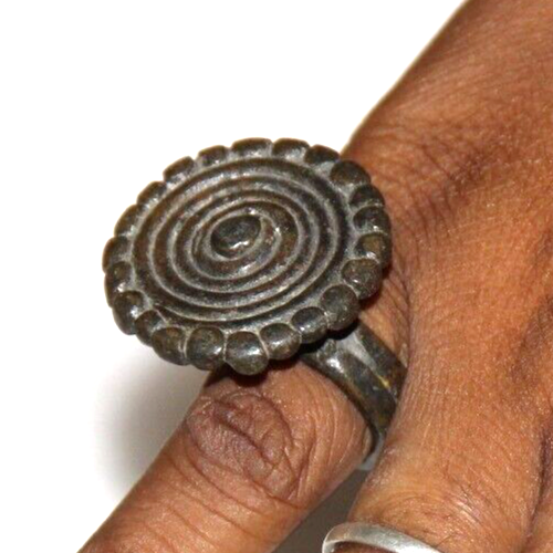 Doigt En Rond 1800's Ancien Bronze Bague Doigt Rond en Relief Big Fait Main Old ...