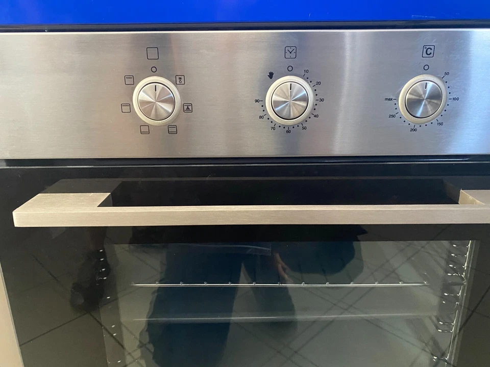 FORNO INCASSO LAREL INOX FRIGGITRICE INTEGRATA MULTIFUNZIONE MANOPOLE SCOMPARSA - Immagine 4 di 4