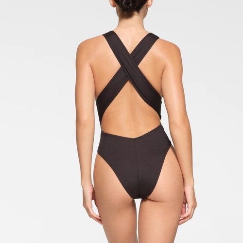 Skims Swim Cut Out Plunge Monokini Swimsuit Women's Oynx Pool Ocean X-Small NWT - Picture 3 of 9