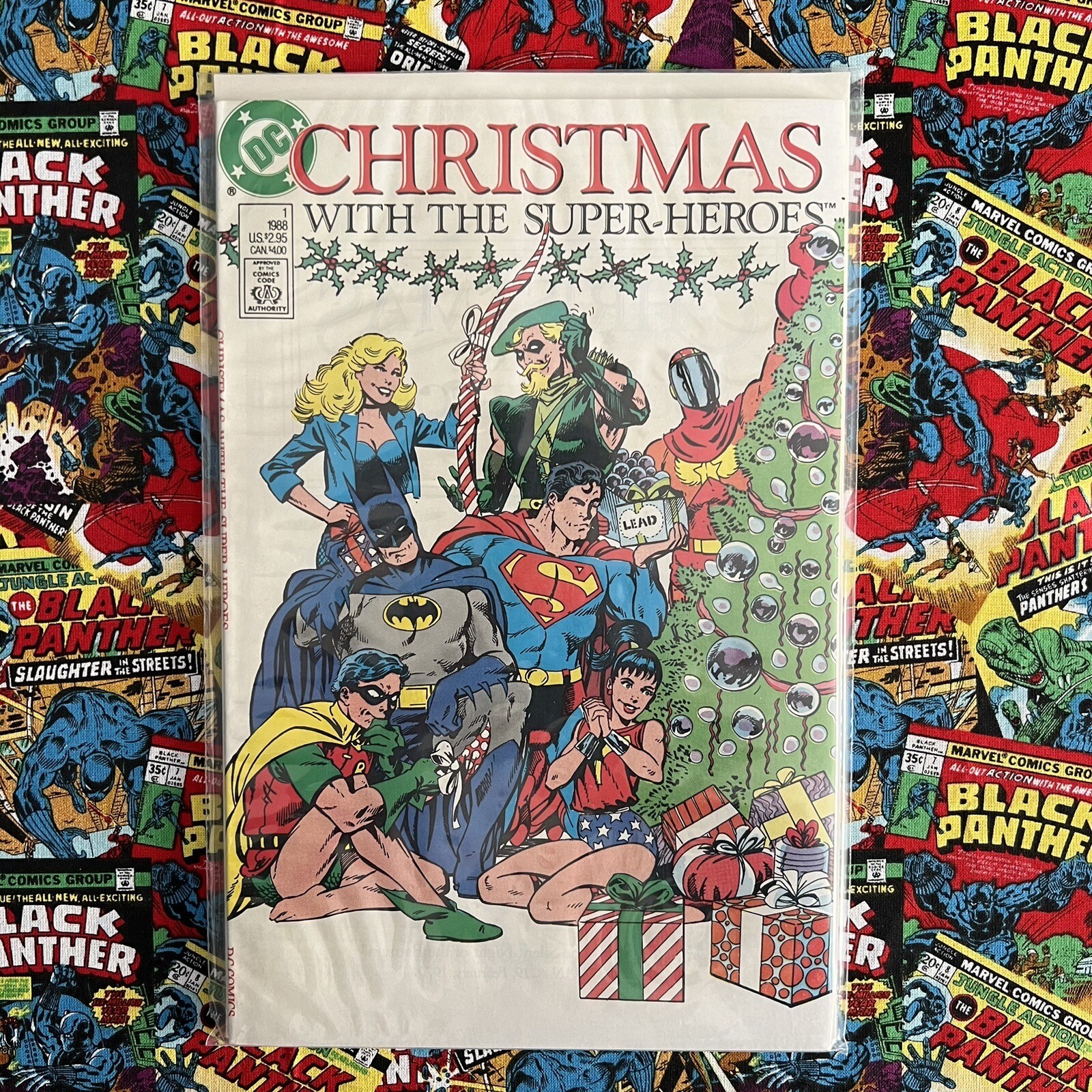 Christmas With The Super-Heroes 1988 DCU Holiday Bash Infinite Special Lot of 4 - Picture 1 of 4