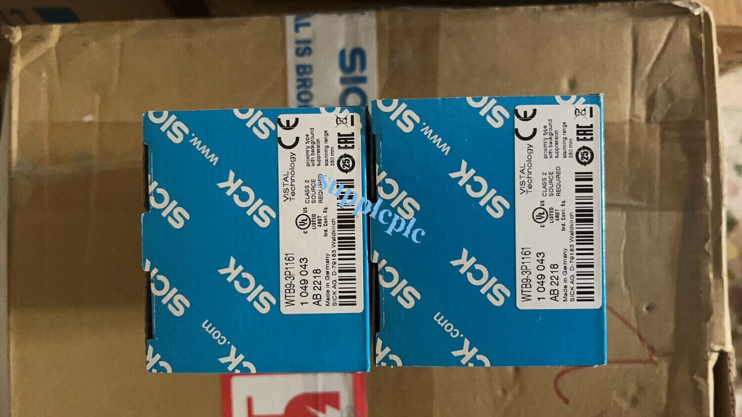 1pcs New In Box Sick WTB9-3P2261 Photoelectric Sensors 1049047