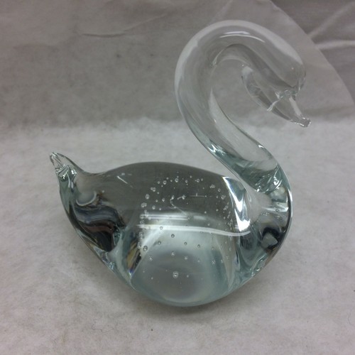 Vintage Blown Glass Swan Paperweight app 3 3/4" tall Controlled Bubbles