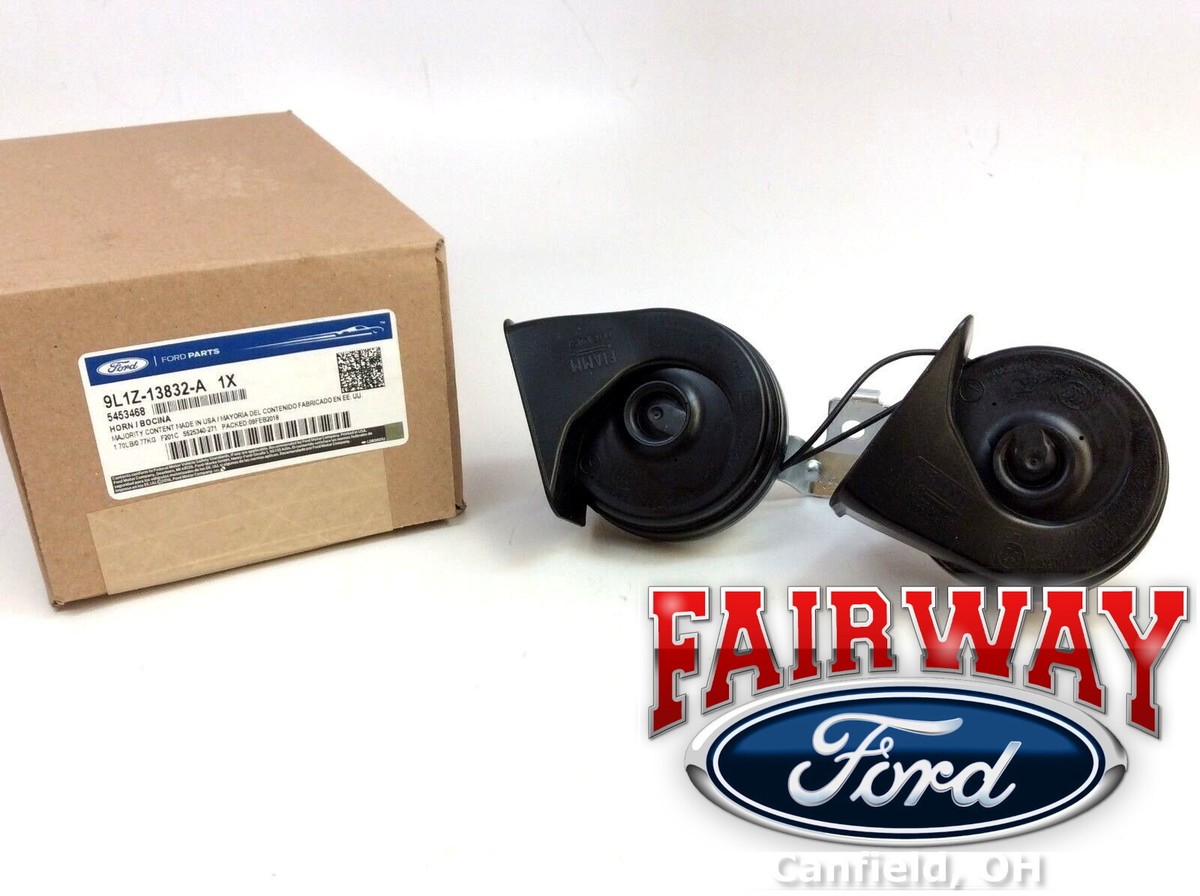 07 thru 17 Expedition OEM Ford High Low Dual Note Horn w Bracket