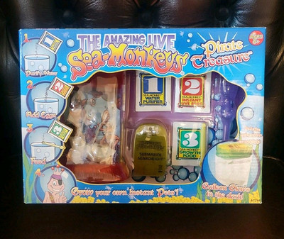 Sea Monkeys Piratenschatz Set. vintage selten. Roter Sockel (2008)