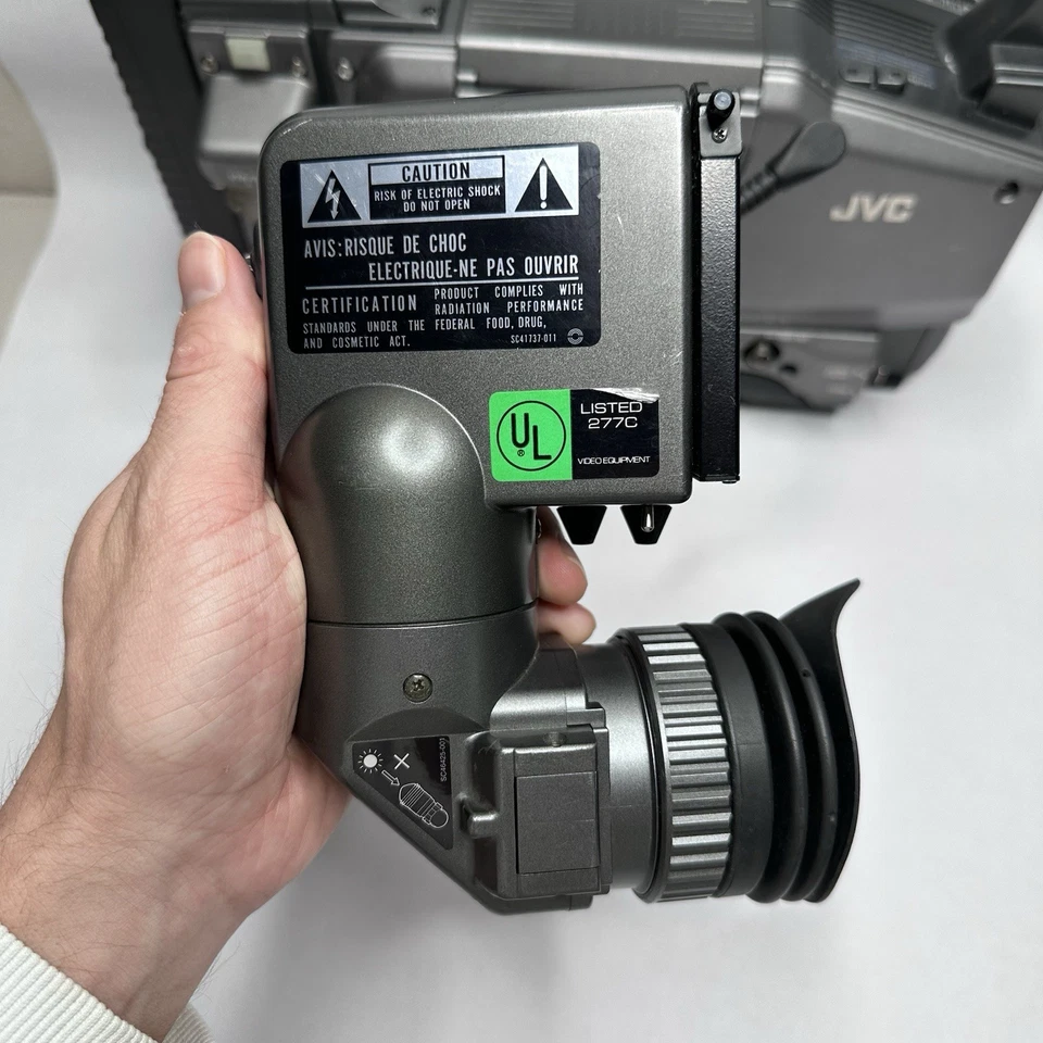 JVC GY-DV550U MiniDV Camcorder Body Only - Untested For Parts AS IS BROKEN - Image 4 of 4