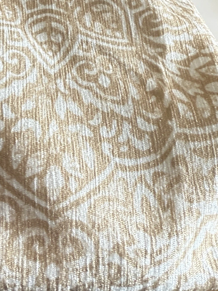 Par de painéis de cortina de damasco DKNY 85x50 bege bronzeado ilhó jacquard em excelente estado usado designer - Imagem 3 de 4