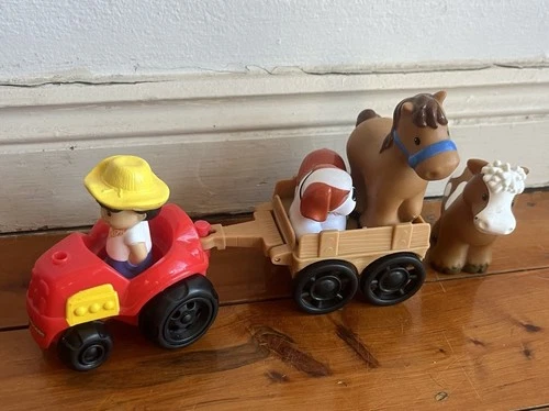 Fisher Price Little People Helpful Harvester Tractor Animals Farmer