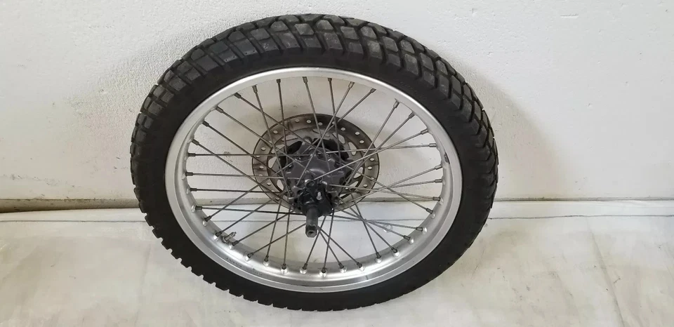 Honda NX 250 MD25 Vorderrad, Felge vorne mit Reifen, Bremsscheibe, Achse - Bild 4 von 4