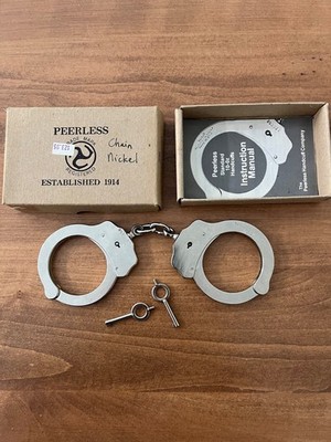 Peerless nickle handcuff with keys 