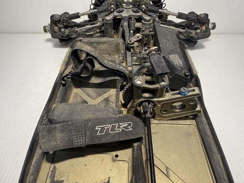 Team Losi RC-Losi 8ight E-4.0 1/8th Scale Electric Buggy ROLLER SLIDER Project - Picture 8 of 15