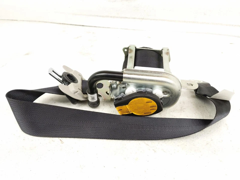 Toyota Prius C 2012-2017 pasajero delantero derecho cinturón retractor 73210-52823-C Foto 2 de 4