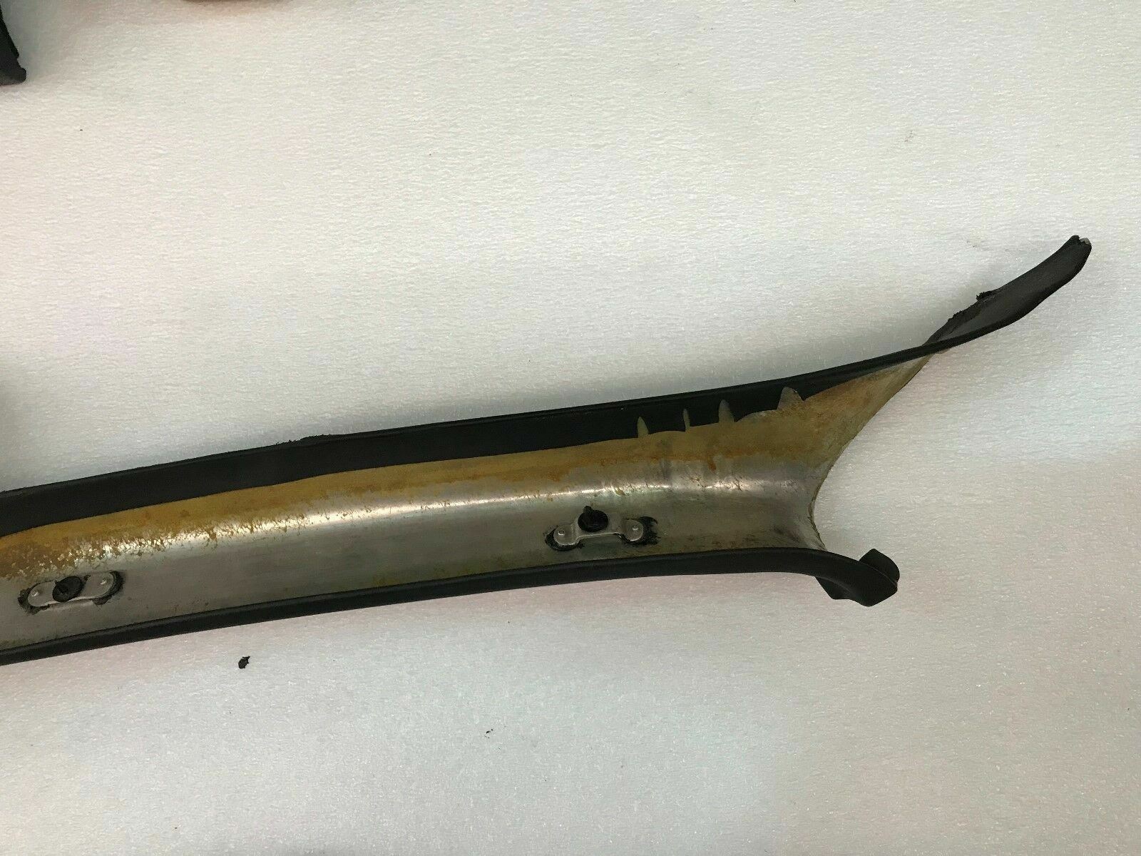 LAMBORGHINI MURCIELAGO PASSENGER RIGHT RH SIDE UPPER TRIM PILLAR OEM 418867270