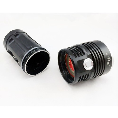 7x CR XML T6 9600LM LED Flashlight Torch 18650 Lamp Light Black/Golden - Picture 6 of 10