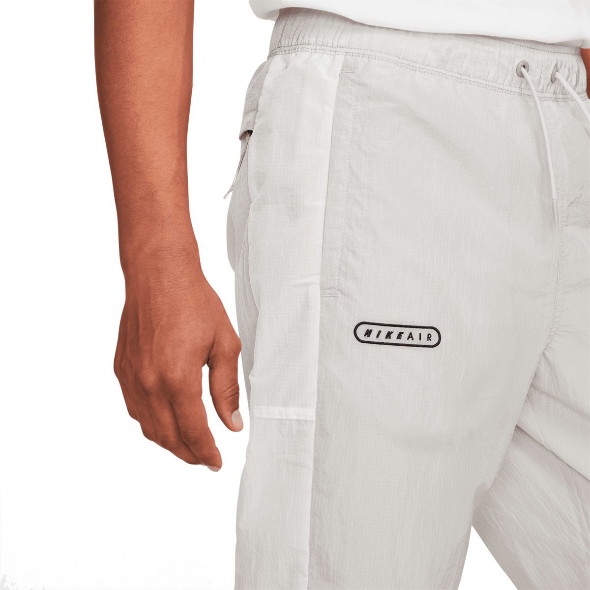 Nike Men' Air Light Grey/White/Black Woven Lined Repel Pants