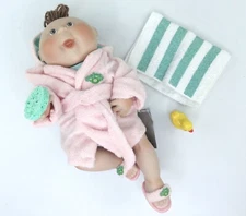 Cabbage Patch Kids Porcelain Baby Doll Elizabeth Sue Bath Duck Robe Sponge A1742