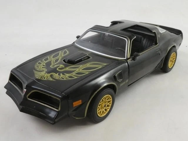 Greenlight Pontiac Firebird turbo T/A 1977 1/24 84036 - Immagine 2 di 4