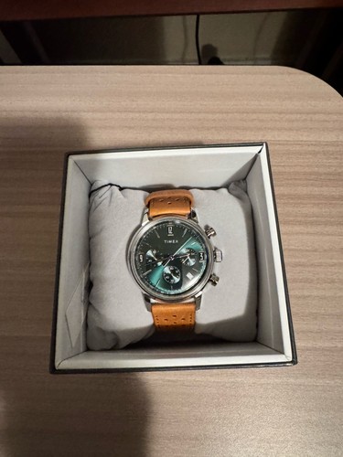 Brand New Emrald Green Dial timex men's  Marlin 40mm watch