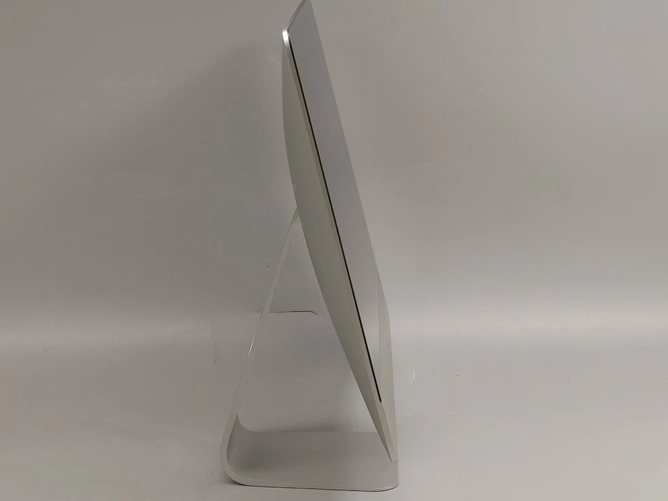 2019 iMac 21.5in A2116 MRT42LL/A i5 8th Gen 3.0Ghz 8GB RAM 256GB SSD - Image 3 of 4