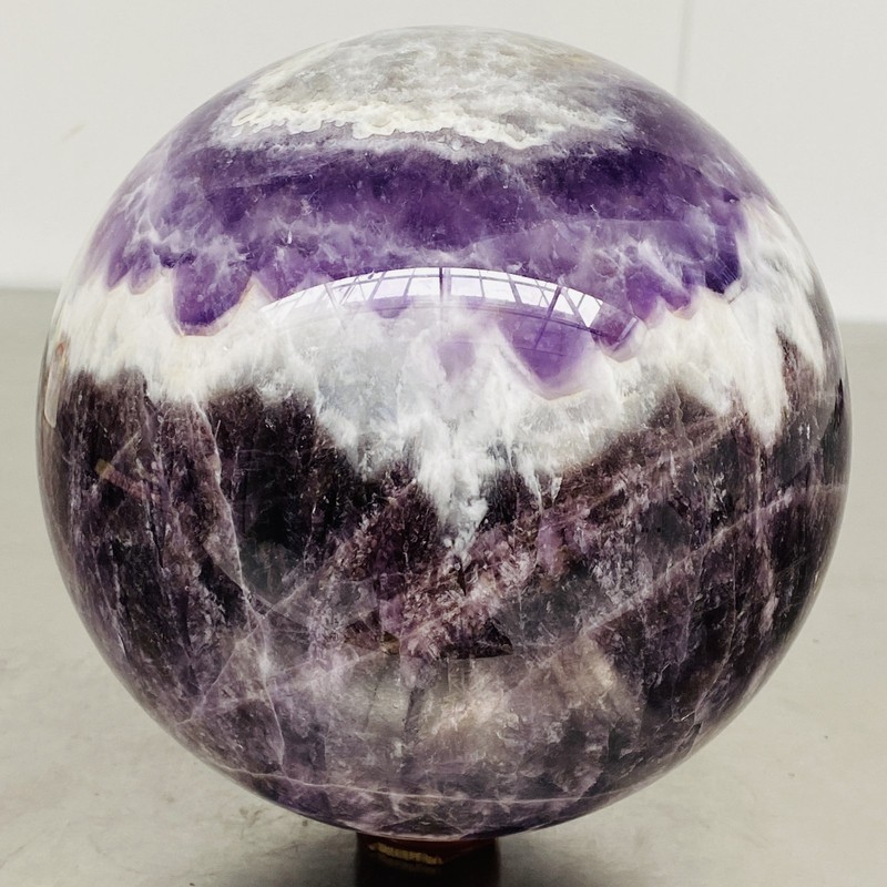 Natural Dream Amethyst Quartz Crystal Sphere Ball Healing 6420G