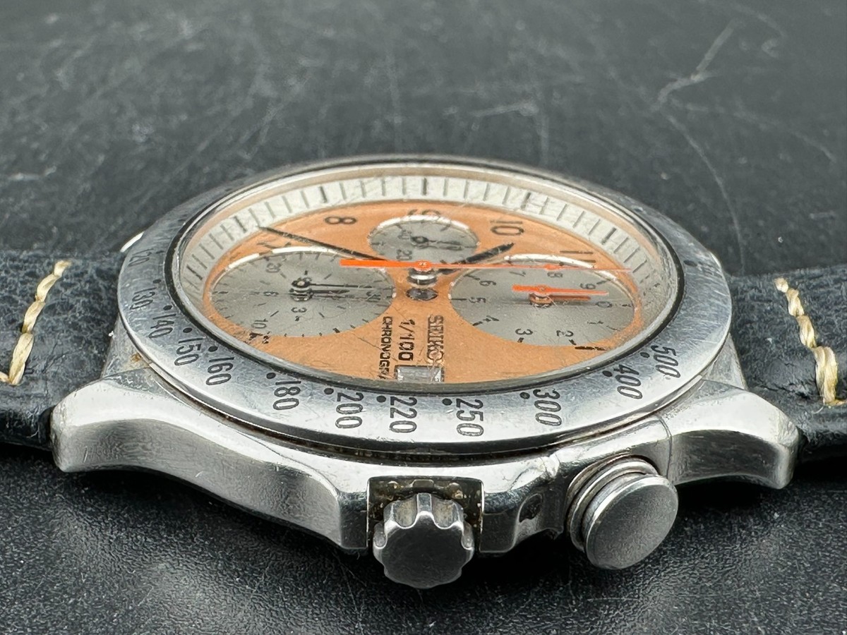 Seiko 1/100 Chronograph Men's Salmon Dial Date Quartz Watch 37mm