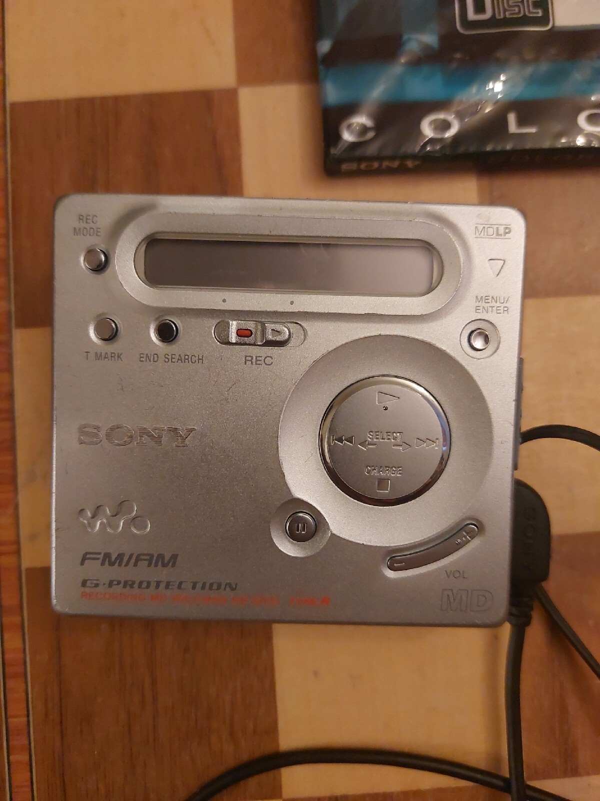 Sony Recording MiniDisc Walkman MZG755 Type R + 4 Sealed Blank Mini