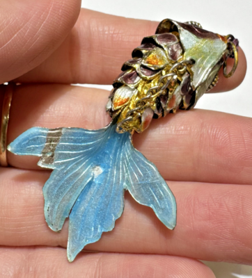 Pendentif Vintage Poisson Koi Articulé En Cloisonné Bleu Violet - Alliage Doré, Occasion