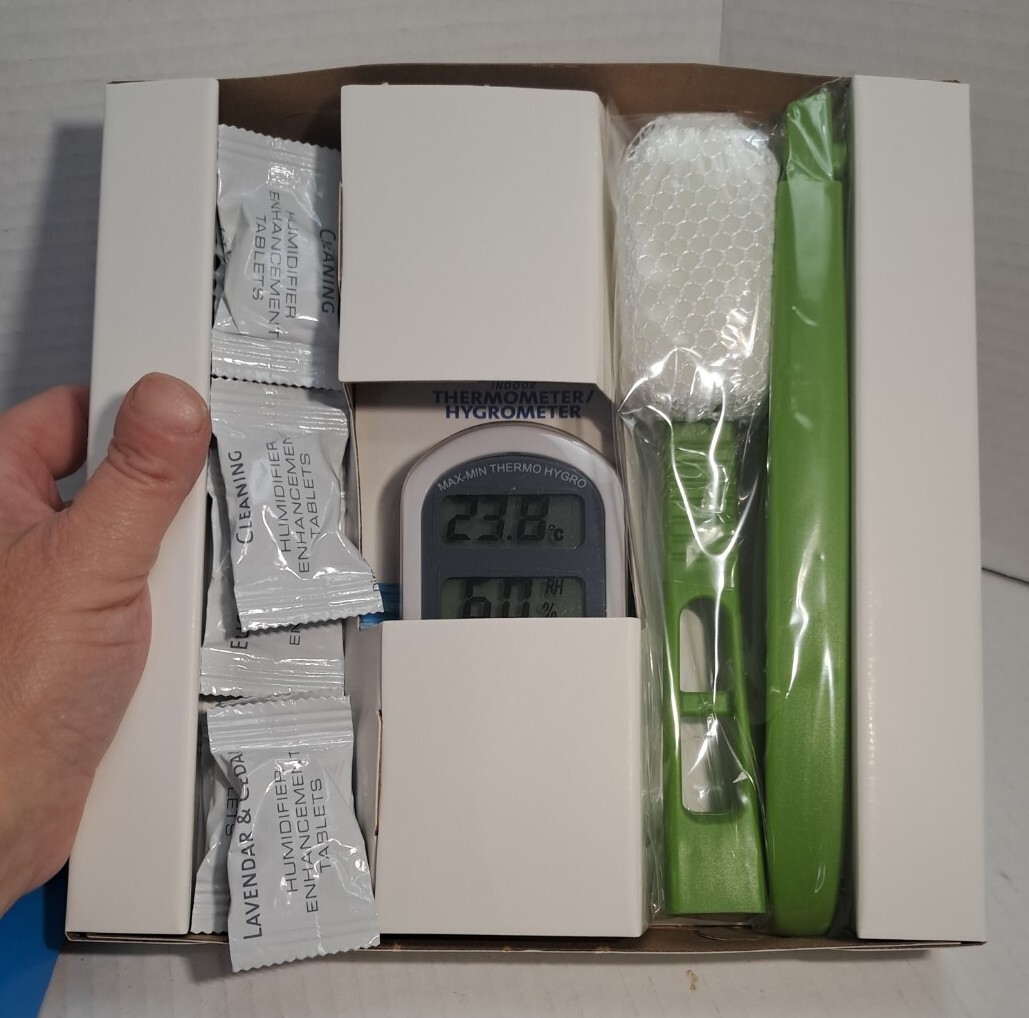 Bionaire Humidifier Care Kit Hygrometer Aromatherapy Cleaning Tablet Brush